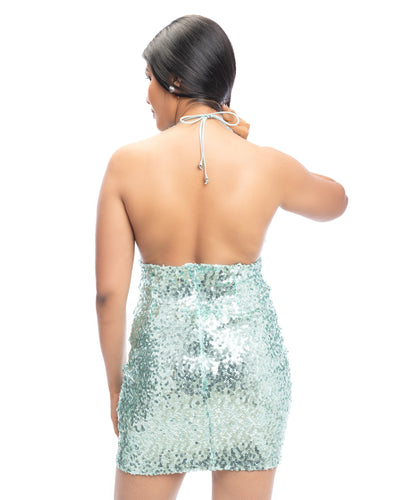 BACKLESS DRESS